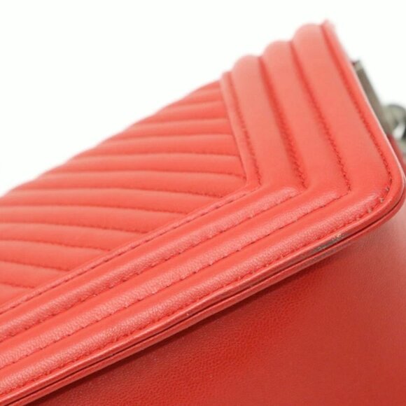Chanel Medium Chevron Boy Bag - Red - Picture 7 of 16